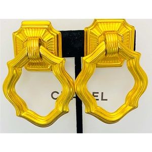 Karl Lagerfeld Door Knocker Gilt Gold Tone Clip On Statement Earrings